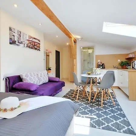 Very Close To The Sea, 30 M2, *